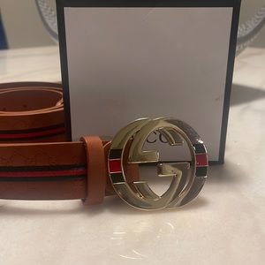 Cognac Gucci belt